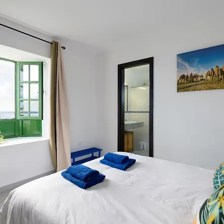 Golden Sunsets Apartament